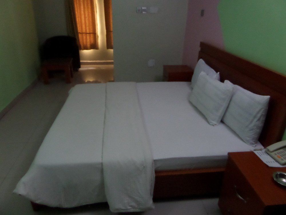 Flamingo Hotel Festac Town Exterior foto
